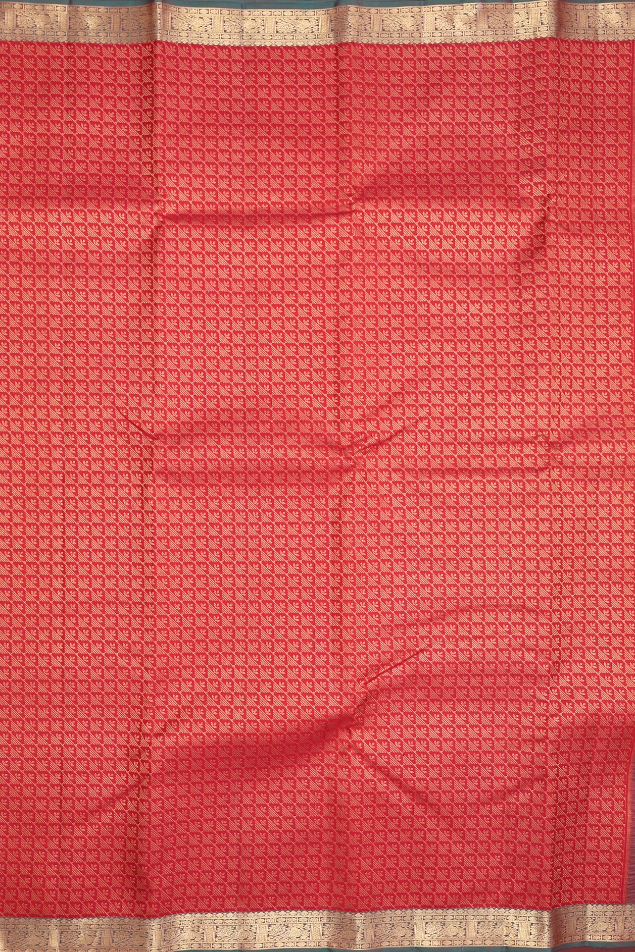 Kanchipuram Silk Saree In Crimson Red With Brocade Design - Image 3