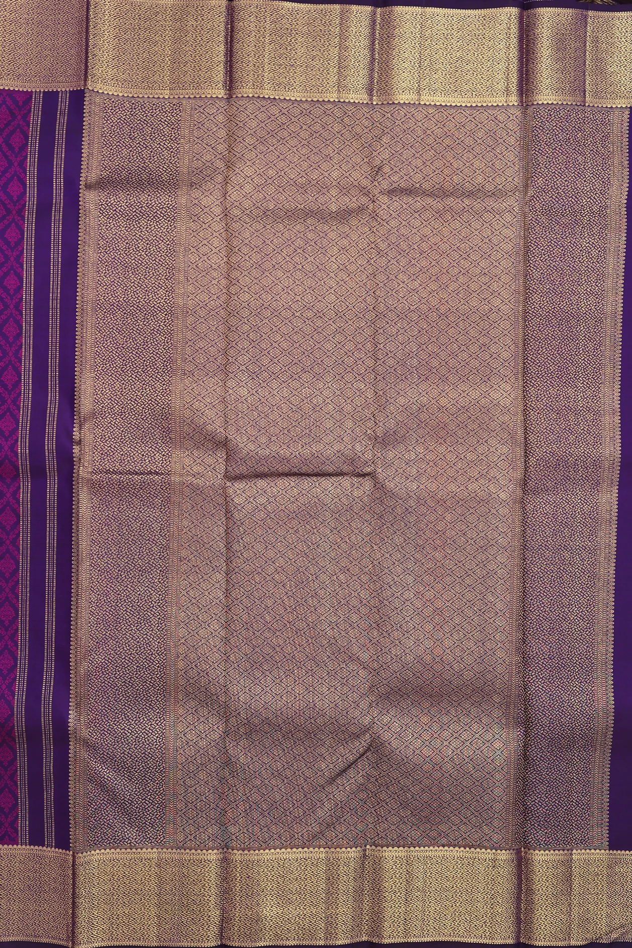 Kanchipuram Silk Saree In Deep Purple With Jacquard Pattern - Image 4