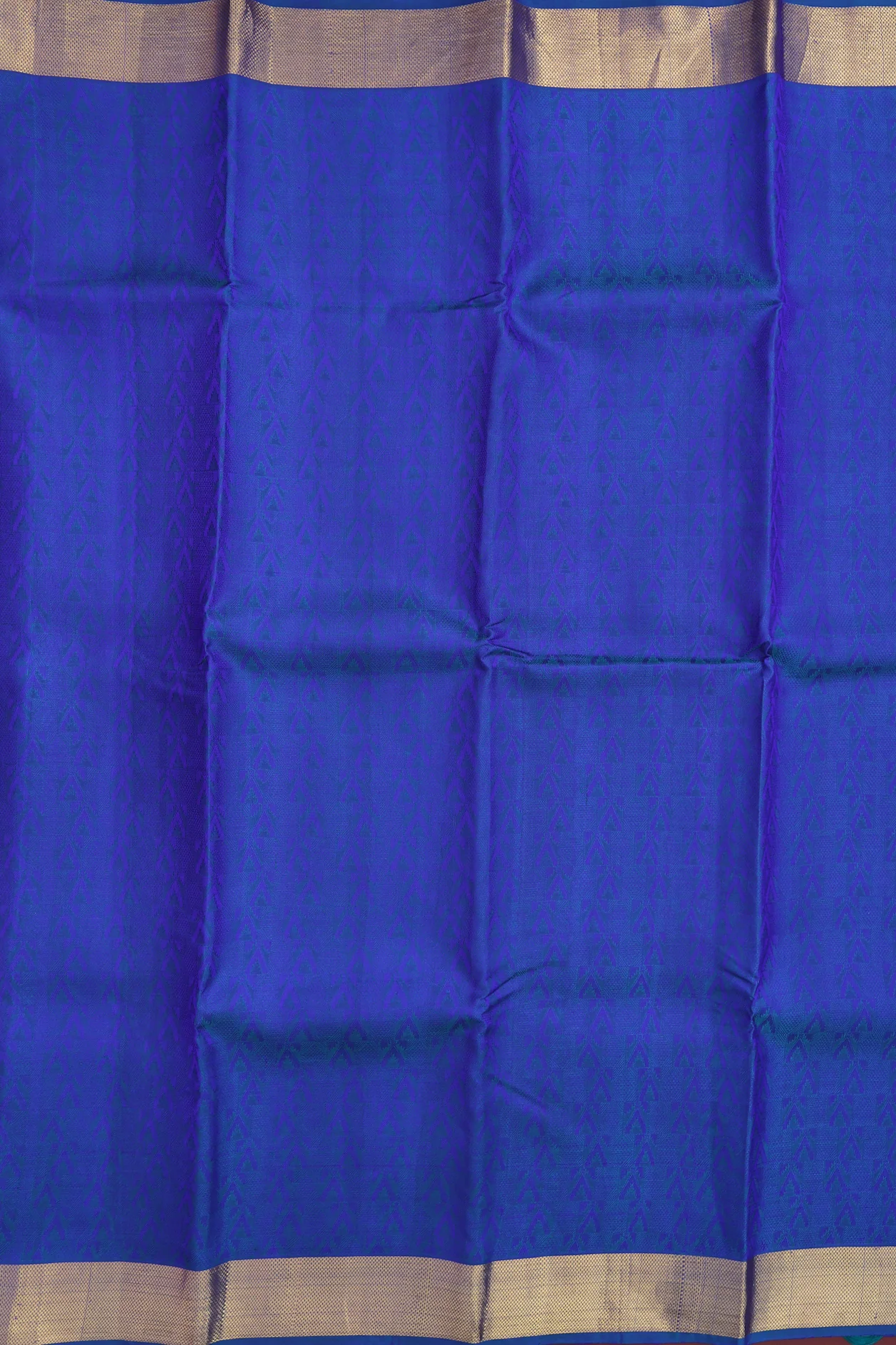 Kanchipuram Silk Saree In Dual Tone With Jacquard Pattern - Image 3