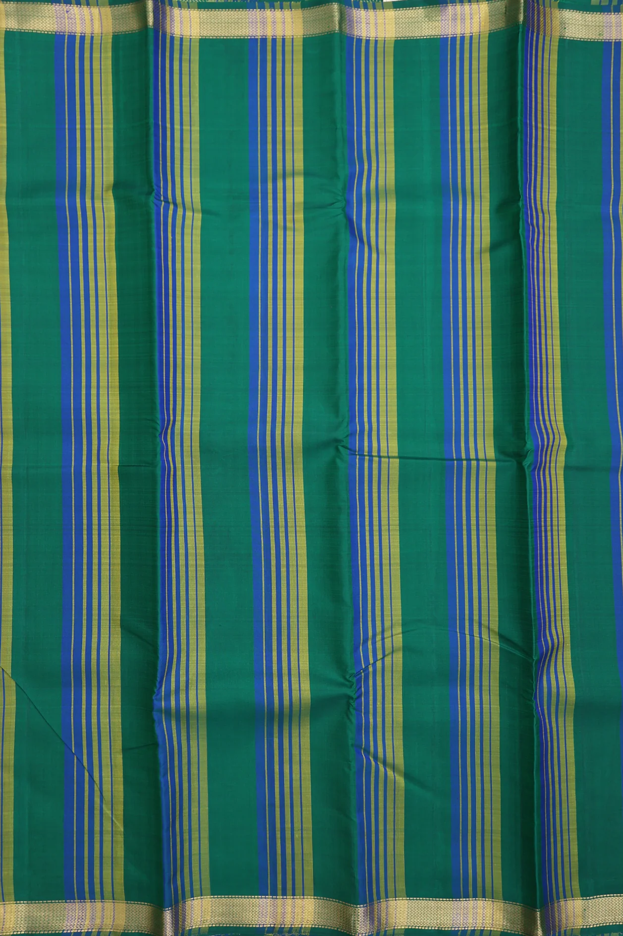 Kanchipuram Silk Saree In Emerald Green With Stripes Design - Image 3