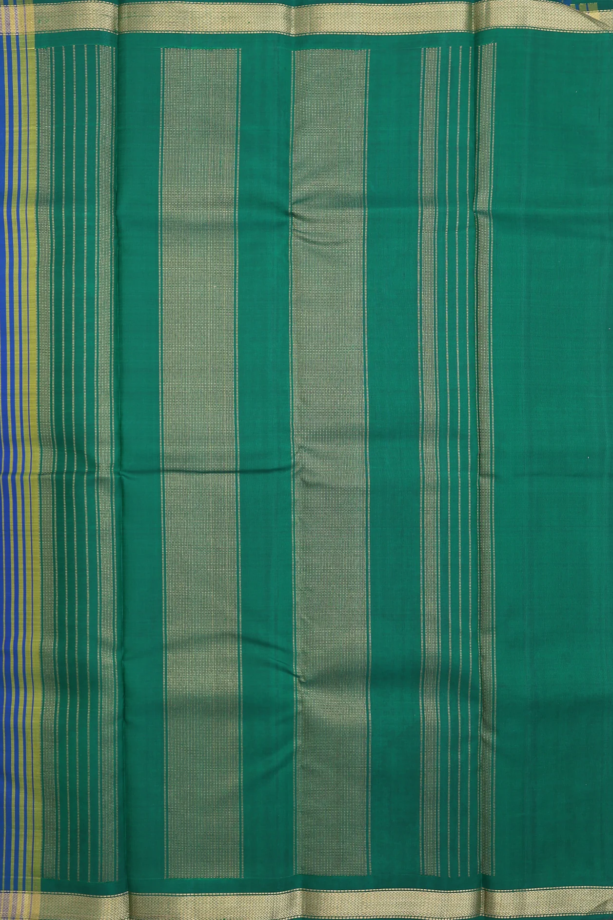 Kanchipuram Silk Saree In Emerald Green With Stripes Design - Image 4