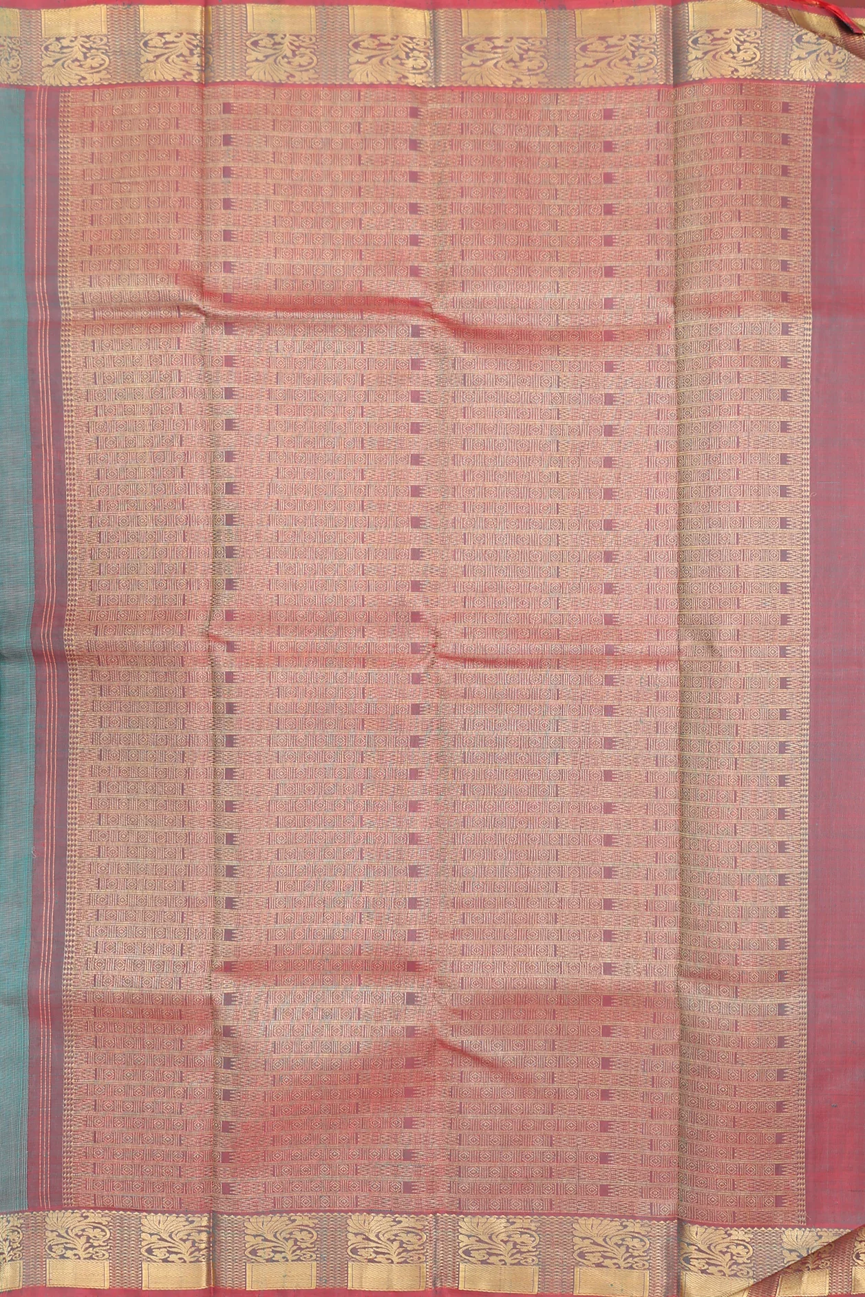 Kanchipuram Silk Saree In Green With Jacquard Pattern - Image 4