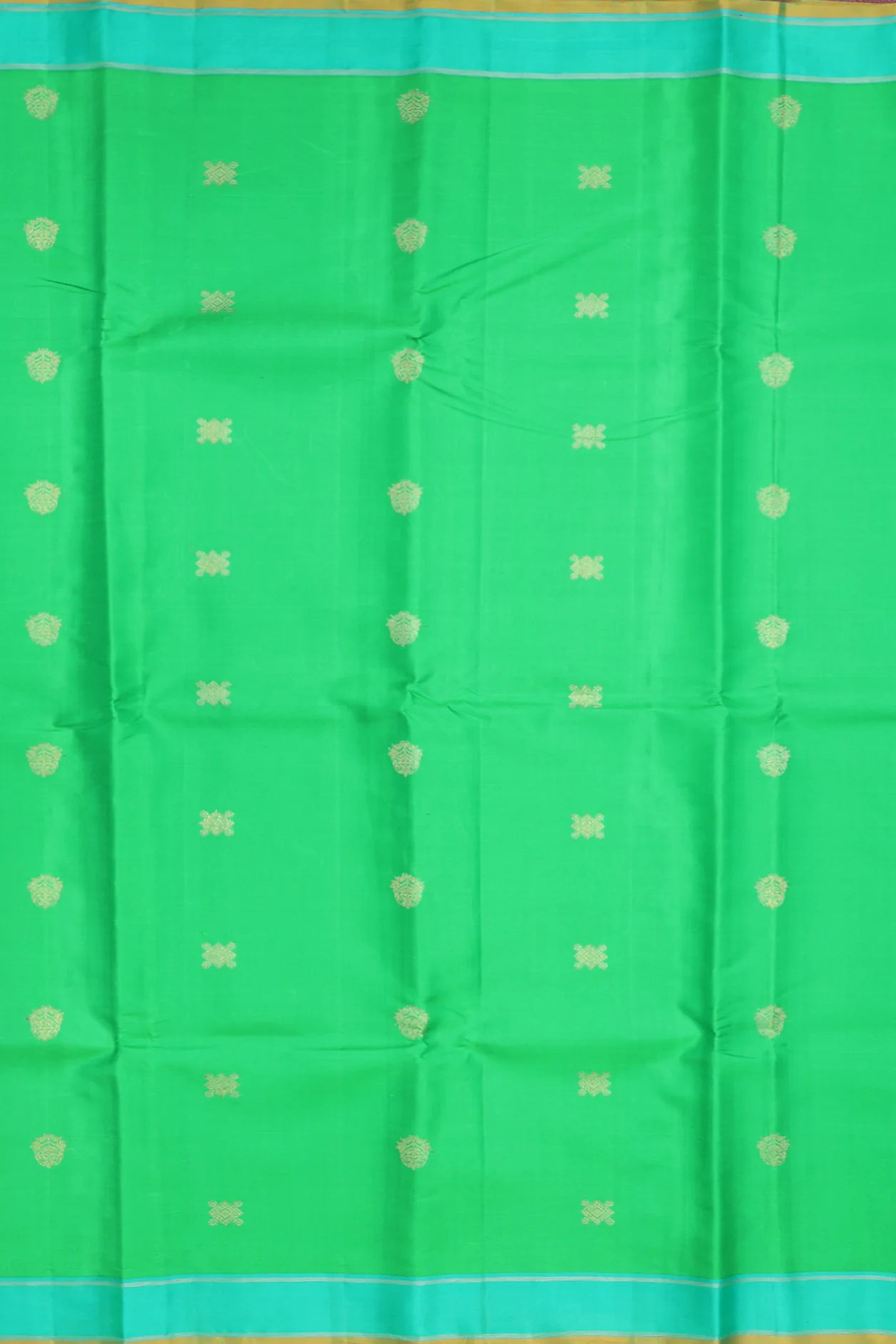 Kanchipuram Silk Saree In Green With Zari Buttas - Image 3