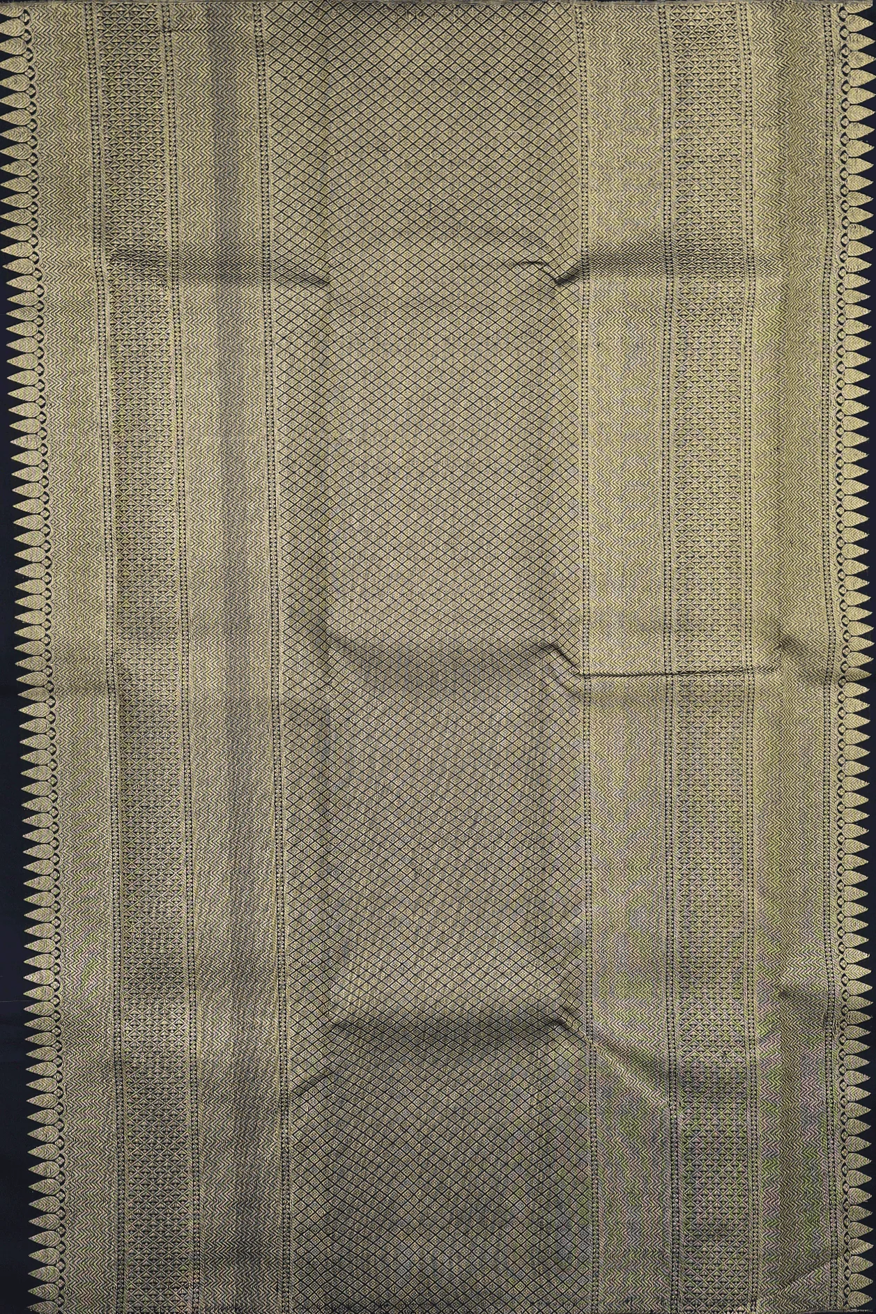 Kanchipuram Silk Saree In Grey With Floral Motifs - Image 4