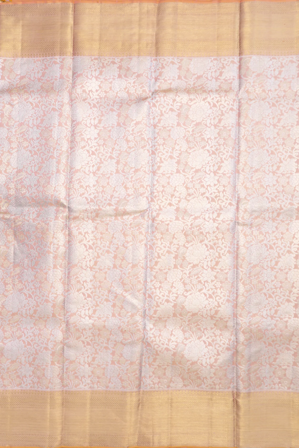 Kanchipuram Silk Saree In Peach Pink With Floral Design - Image 3