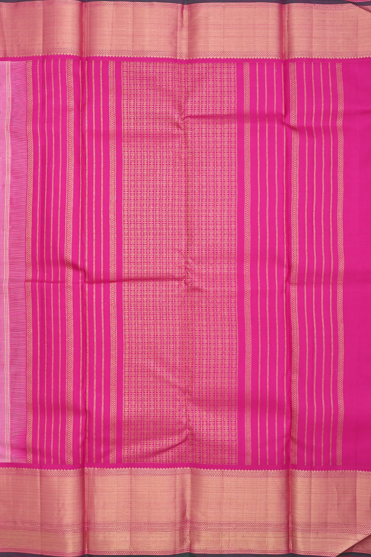 Kanchipuram Silk Saree In Pink With Jacquard Pattern - Image 4