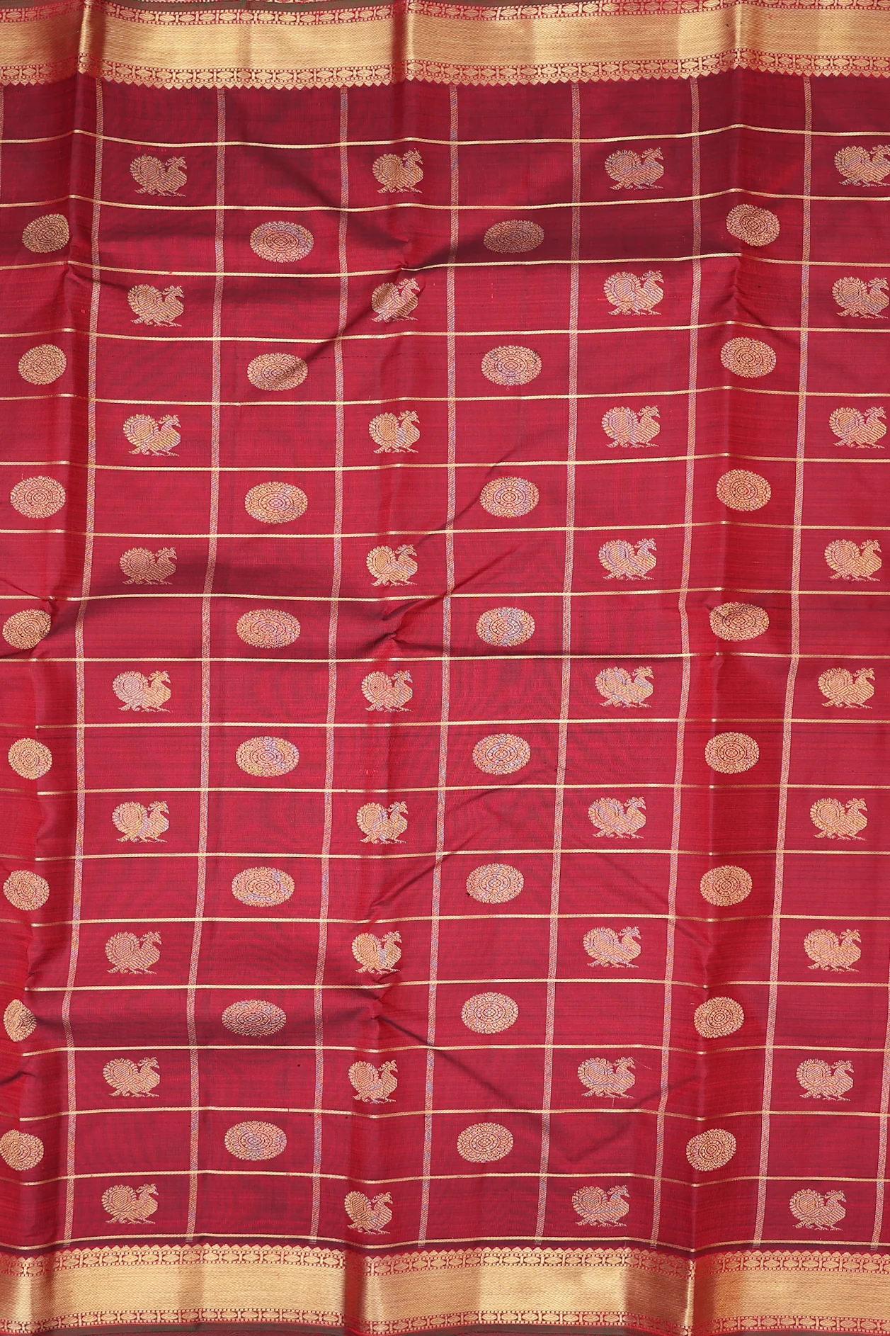 Kanchipuram Silk Saree In Red With Checks Design - Image 3