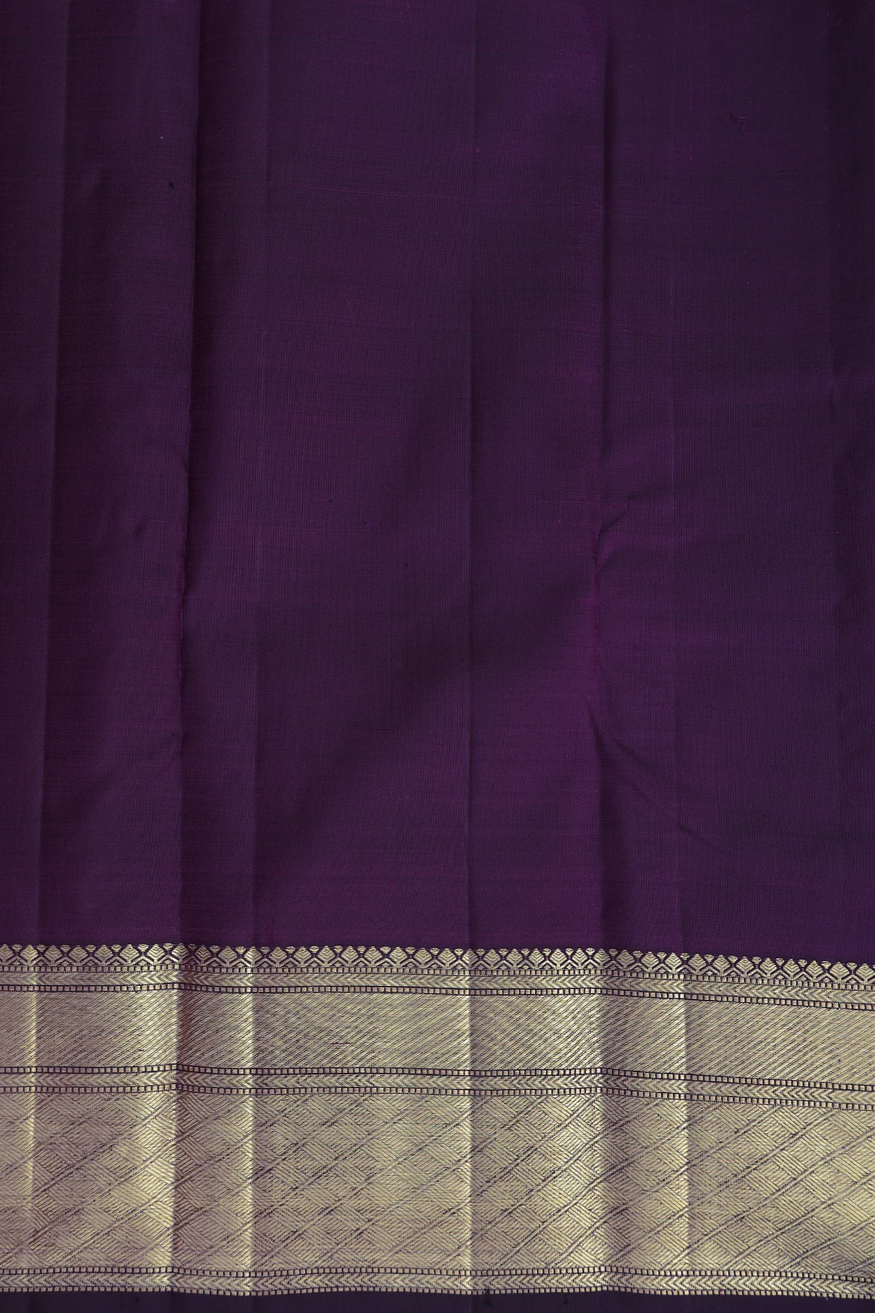 Kanchipuram Silk Saree In Regal Purple With Peacock Motifs - Image 5