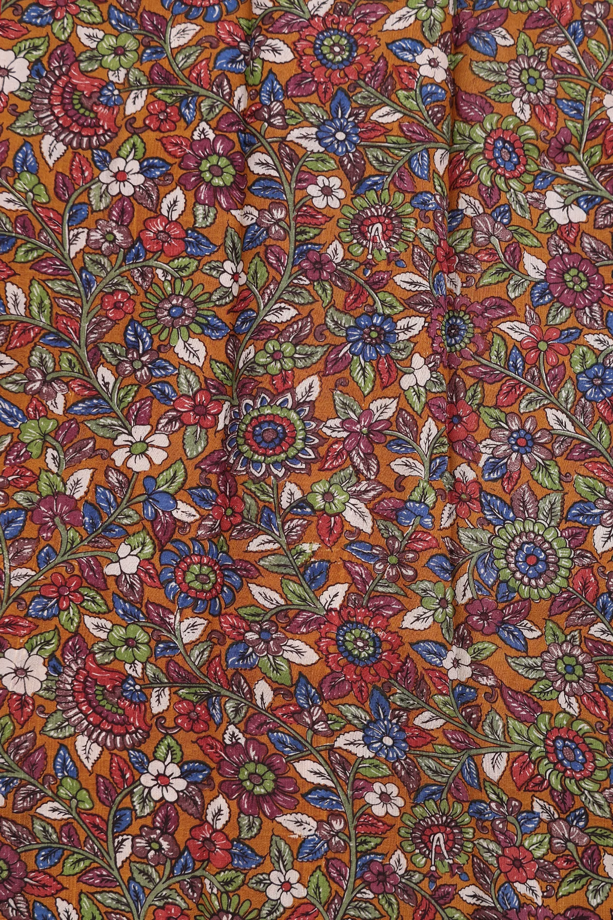 Raw Silk Saree In Plain Chilli Red With Bavanchi Border - Image 5