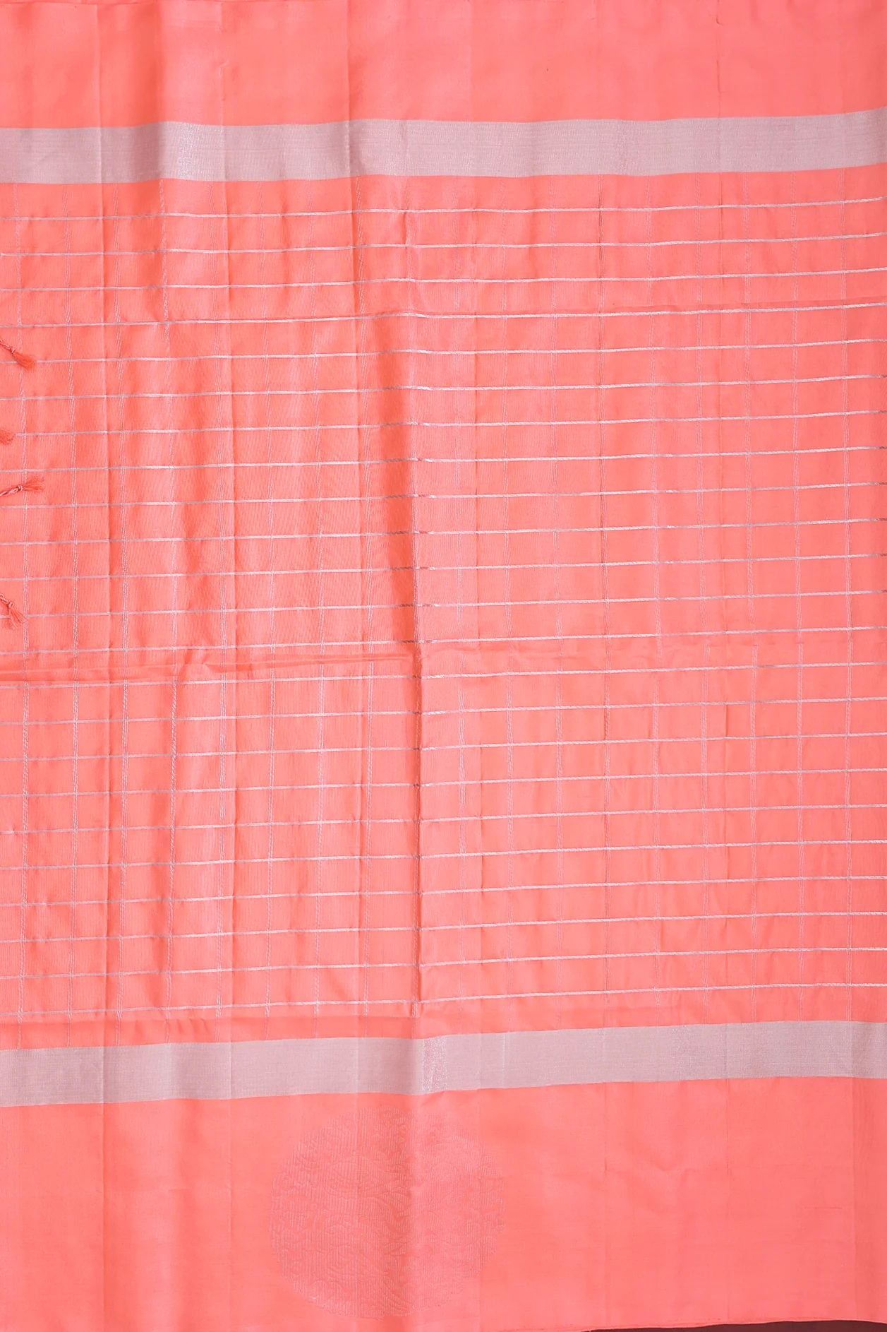 Soft Silk Saree In Peach With Checks Design - Image 3