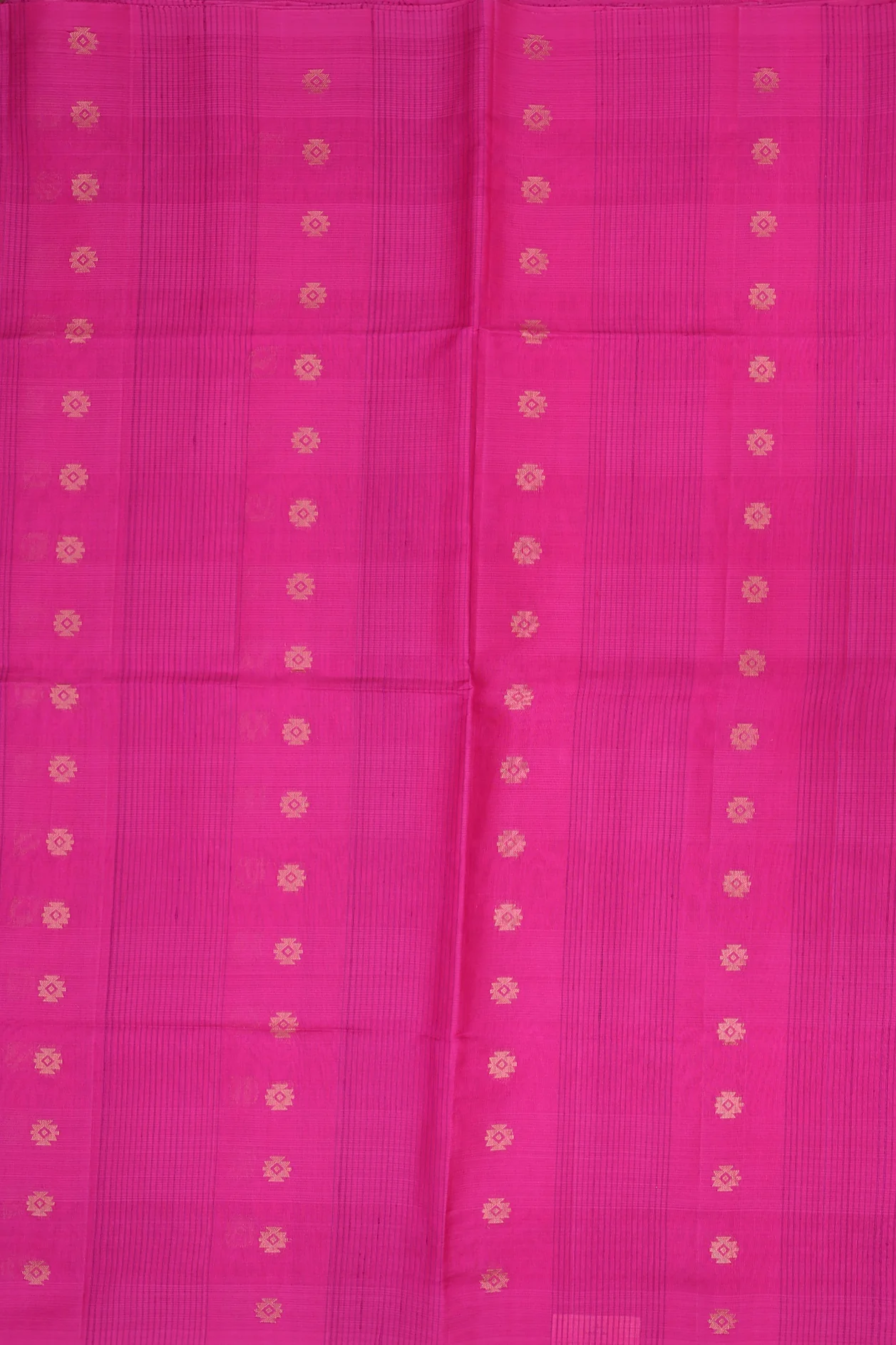 Raw Silk Saree In Rani Pink With Allover Design - Image 3