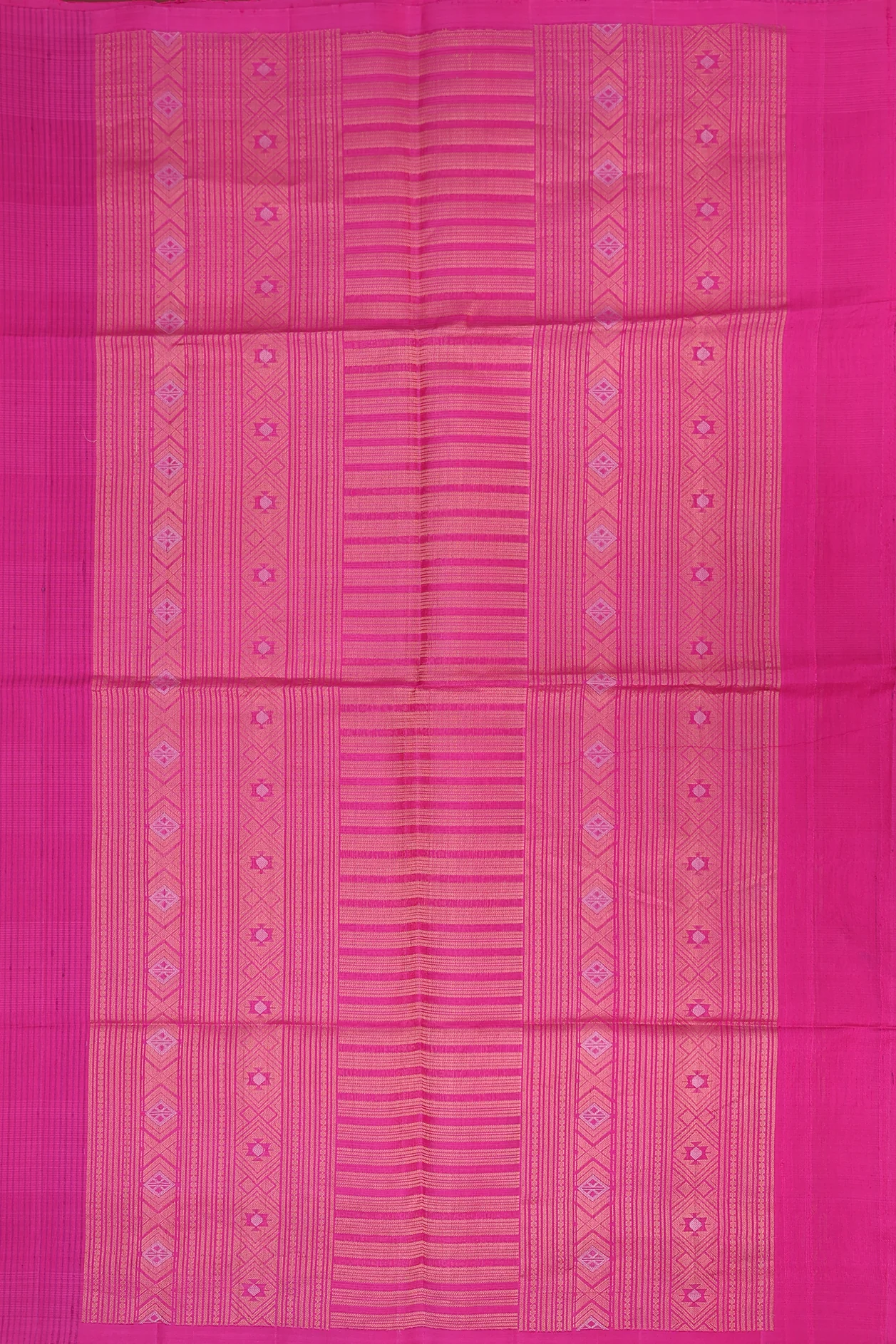 Raw Silk Saree In Rani Pink With Allover Design - Image 4