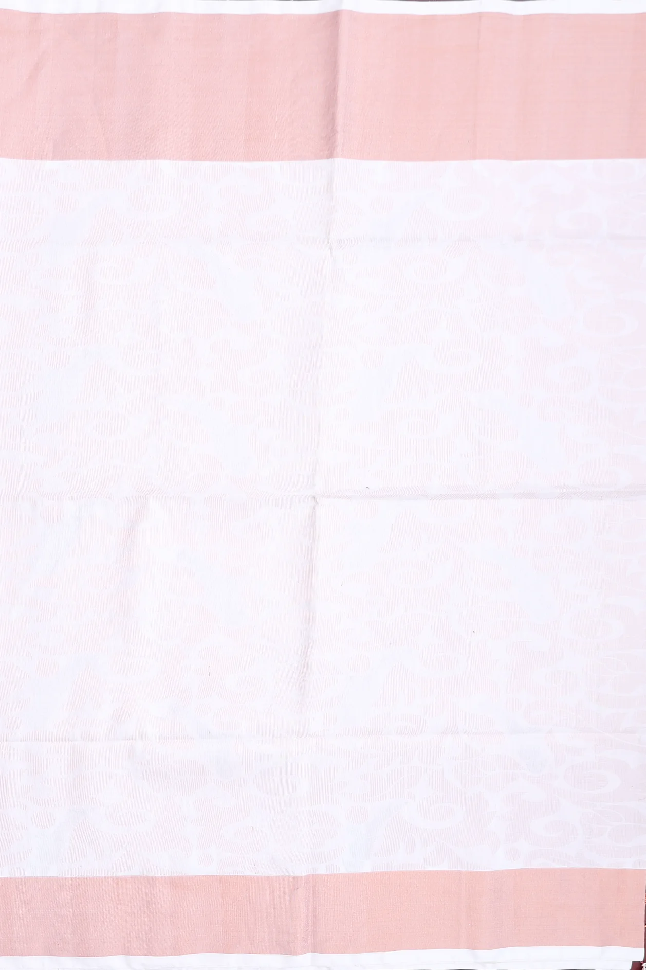 Soft Silk Saree In White With Floral Design - Image 3