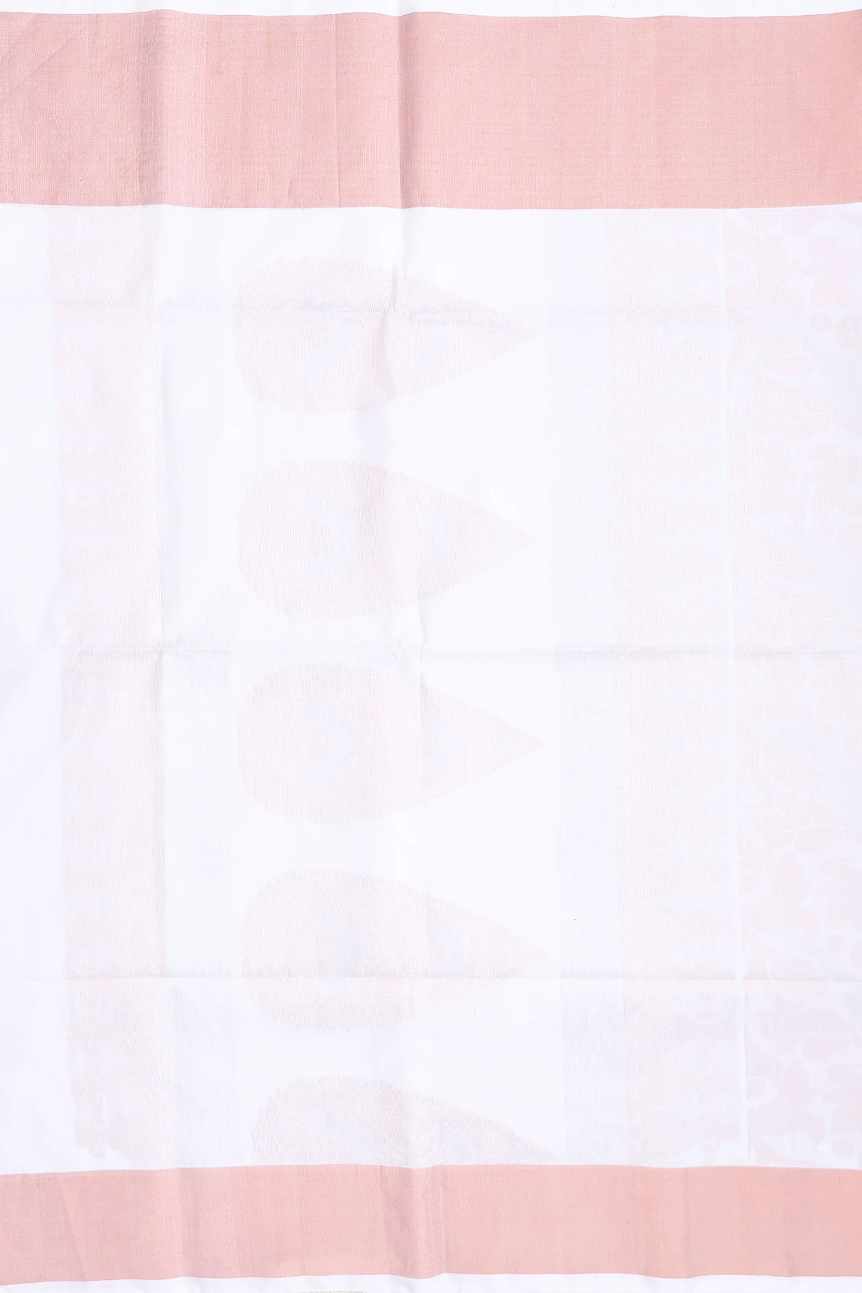 Soft Silk Saree In White With Floral Design - Image 4