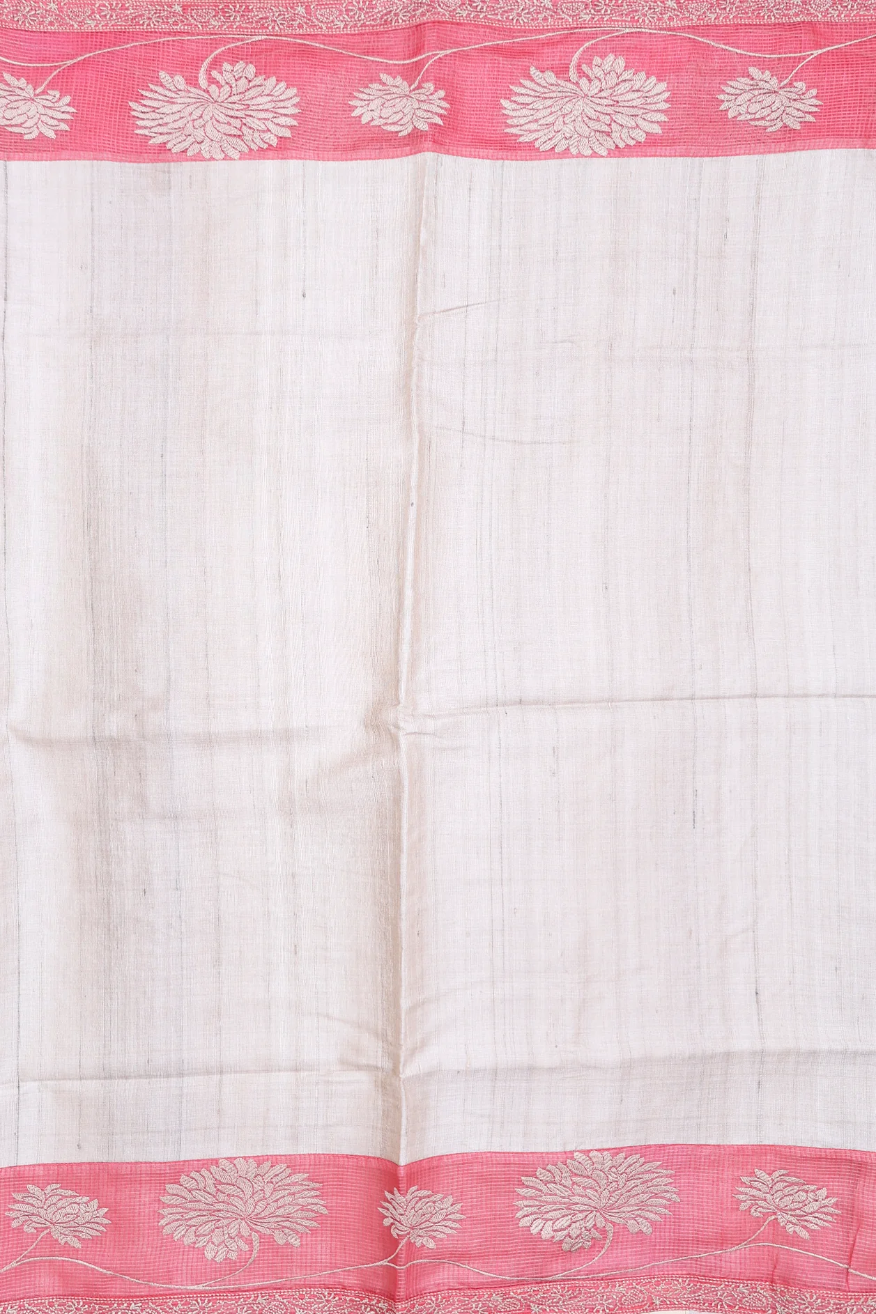 Tussar Silk Saree In Beige With Contrast Border - Image 3