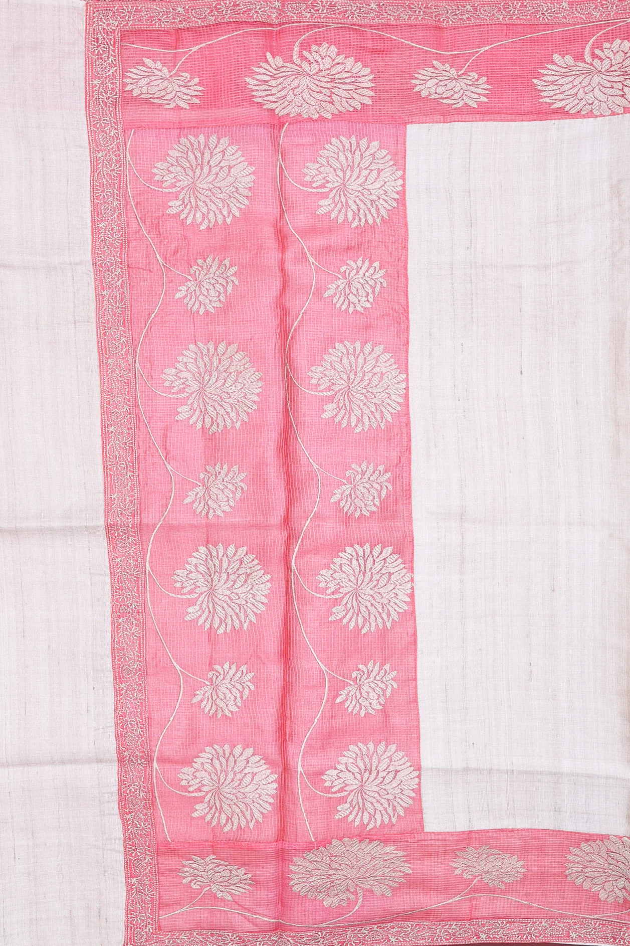 Tussar Silk Saree In Beige With Contrast Border - Image 4